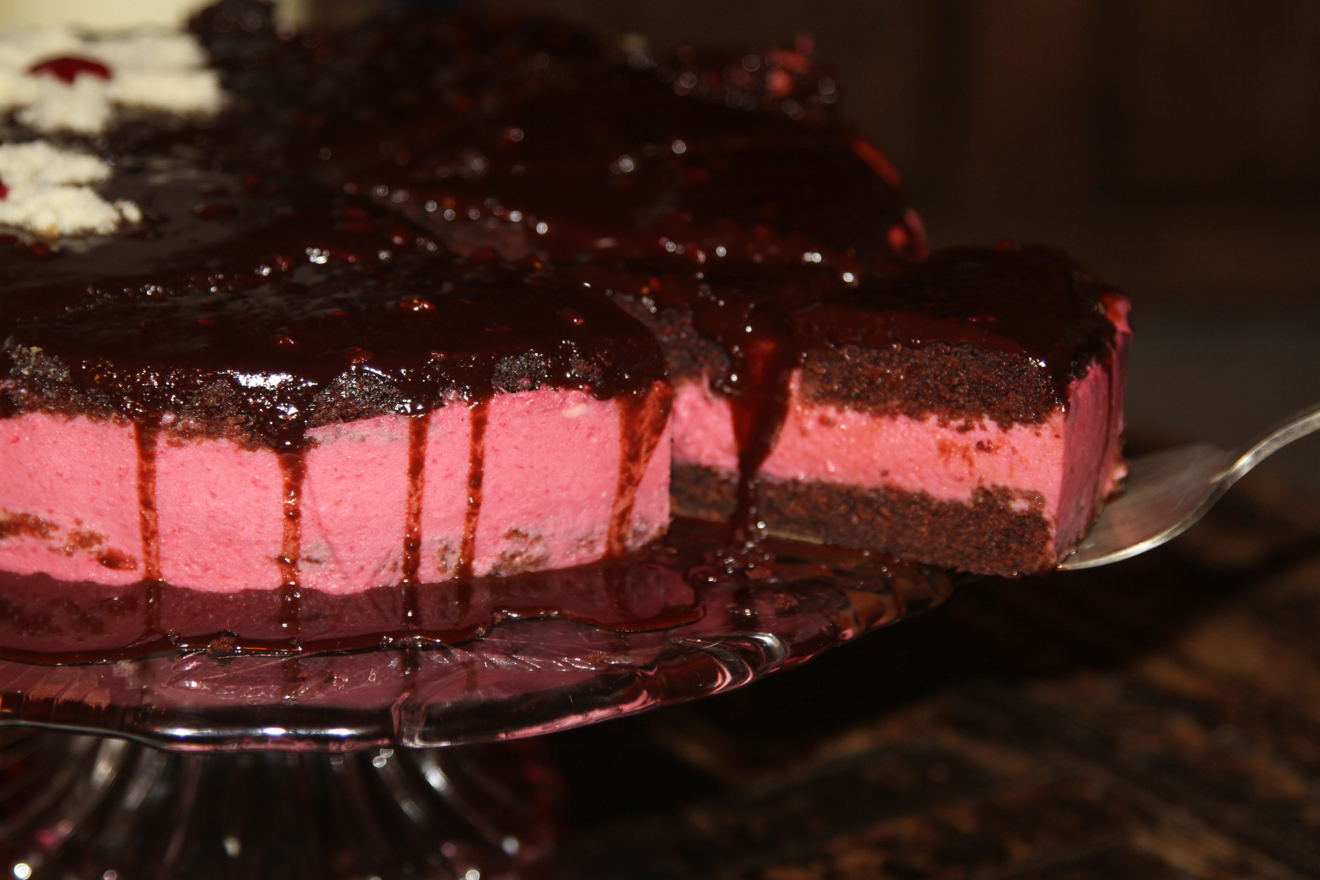 tort czekoladowo malinowy